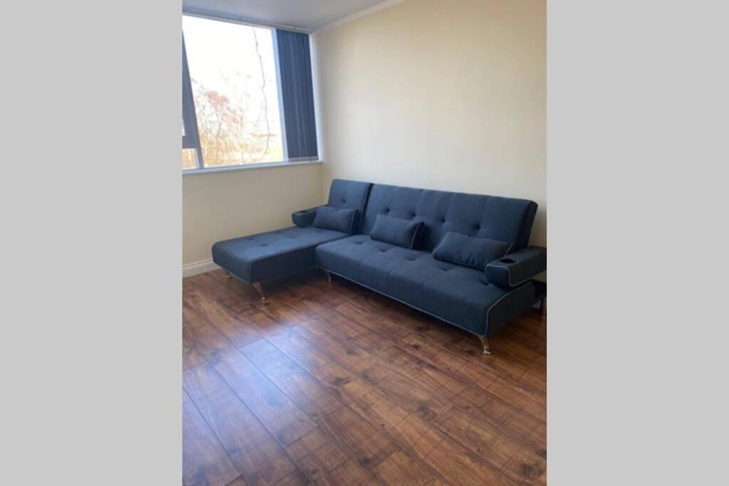 3 Bed Contemporary Crewe Apartment Εξωτερικό φωτογραφία